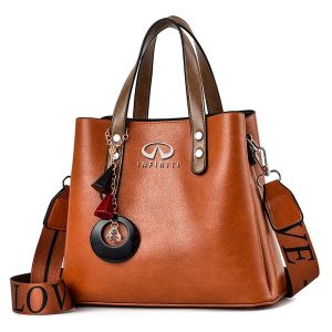 Infiniti women bags, Infiniti handbags, Infiniti women handbags, Infiniti purses, Infiniti women purses, Infiniti leather handbags, Infiniti women leather handbags, Infiniti